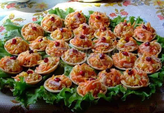 http://supy-salaty.ru/uploads/posts/2014-12/1418764315_salat-v-tartaletkah-karusel-.jpg