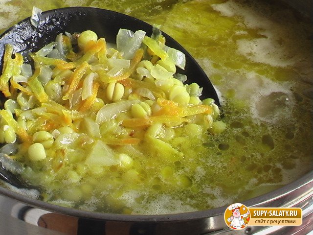 Рецепты с фото Гороховый суп на бульоне