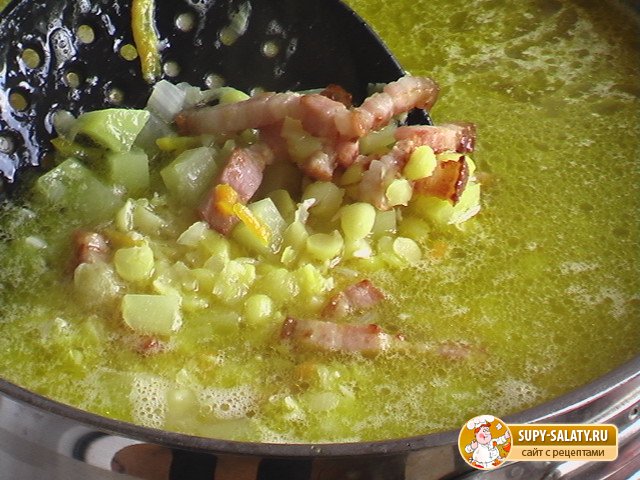 Рецепты с фото Гороховый суп на бульоне