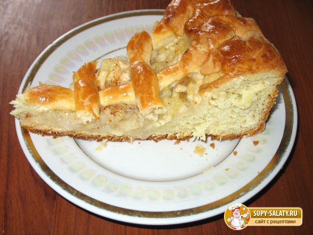 Дрожжевой пирог с яблочной начинкой