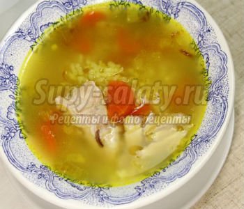 острый суп с курицей и карри