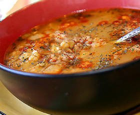 Сытный суп из красной чечевицы