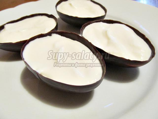 шоколадное яйцо с нежной начинкой