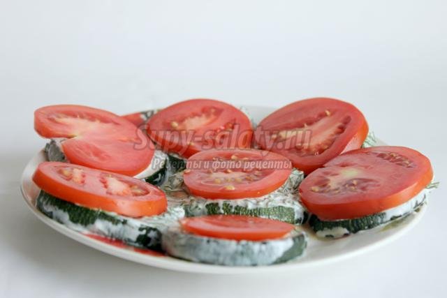 легкая закуска из кабачков с помидорами