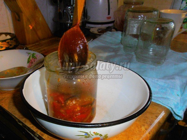 Салат из баклажанов с красным болгарским перцем