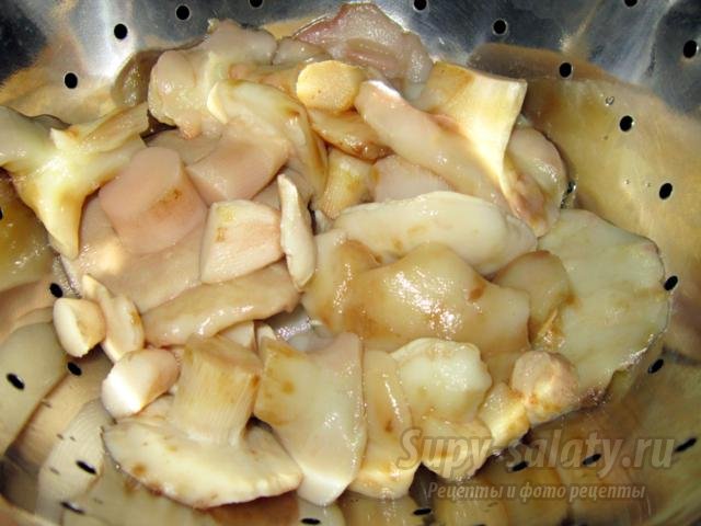 маслята тушеные с картофелем