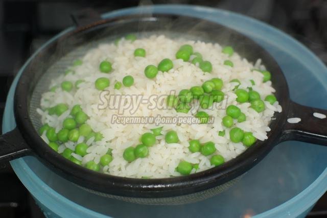 рис по-китайски в горшочках с грудинкой 