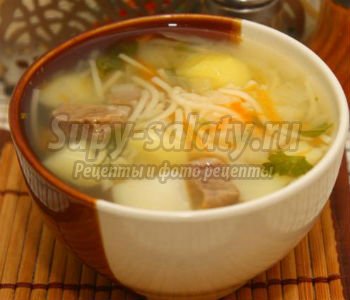 капустный суп с телятиной и вермишелью
