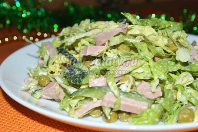 новогодний салат из брюссельской капусты