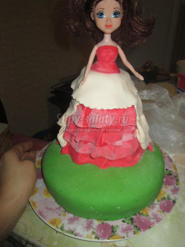 торт с мастикой на детский день рождения. Принцесса