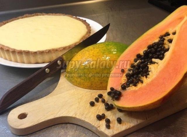 французский пирог с папайей и ванильным кремом