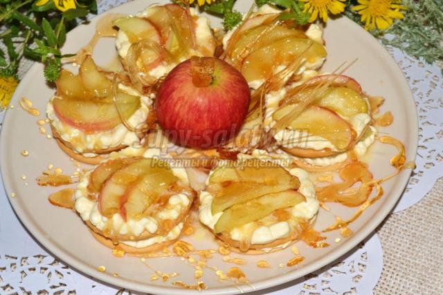 яблочные пирожные без выпечки