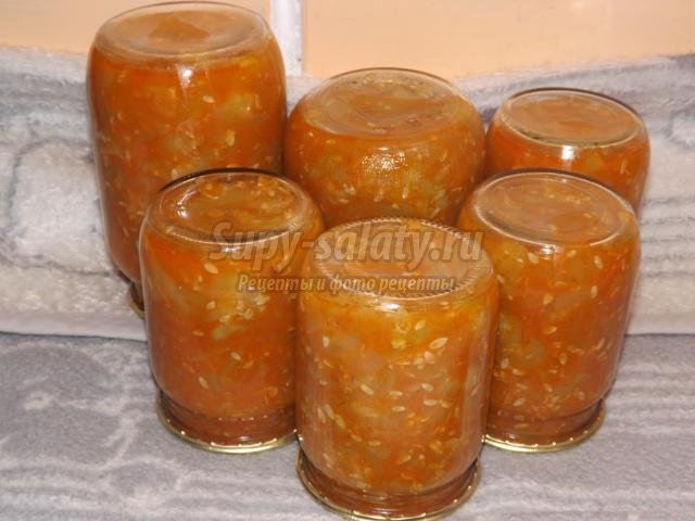 салат из огурцов в томатном соусе на зиму