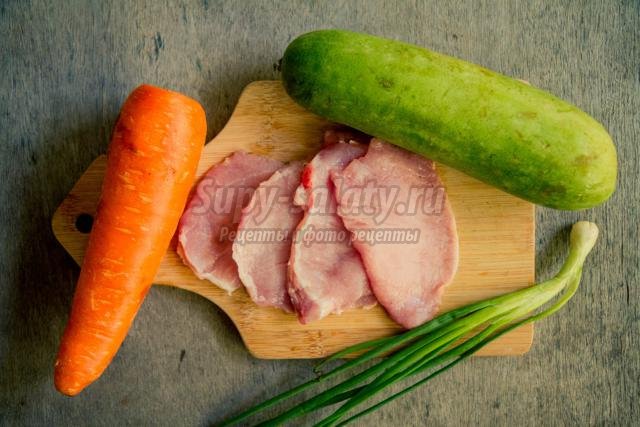диетические роллы из свинины с овощами
