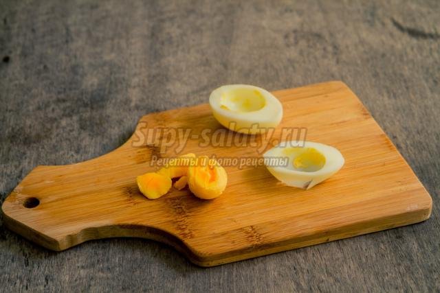 закуска из яиц и маслин. Яичные глаза