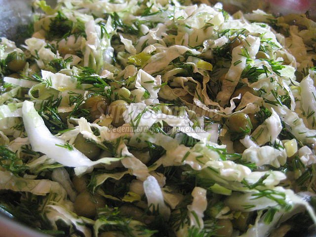салат из пекинской капусты: лучшие рецепты с фото