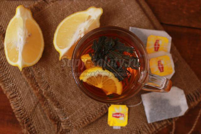 черный чай с мятой и лимоном