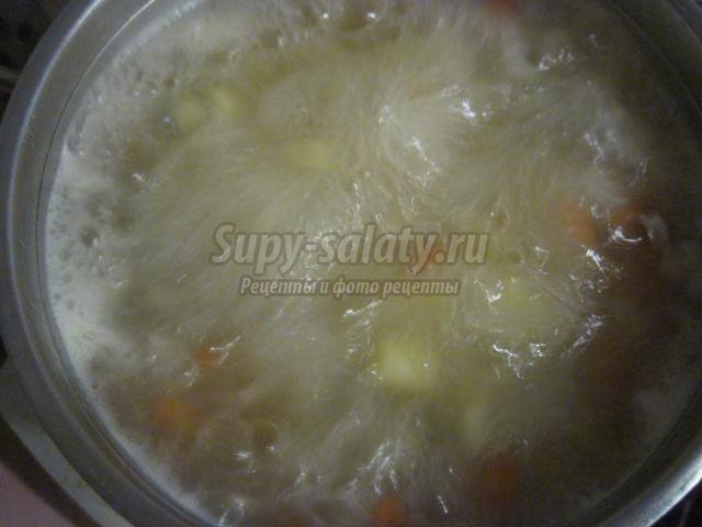 суп из щавеля на мясном бульоне