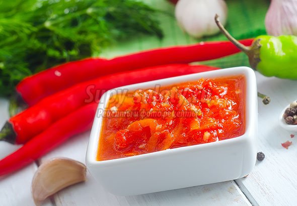 рецепт аджики из помидоров: ТОП-10 с фото