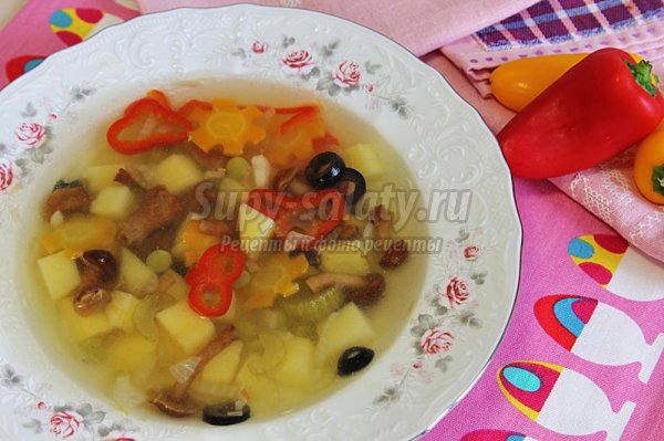 Овощной суп с опятами в мультиварке