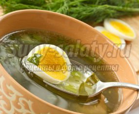 Зеленый борщ с щавелем и яйцом - вкусно и полезно