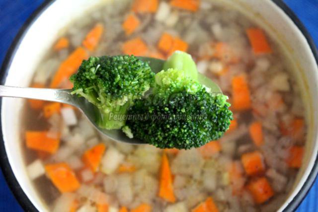 диетический суп с брокколи и стручковой фасолью