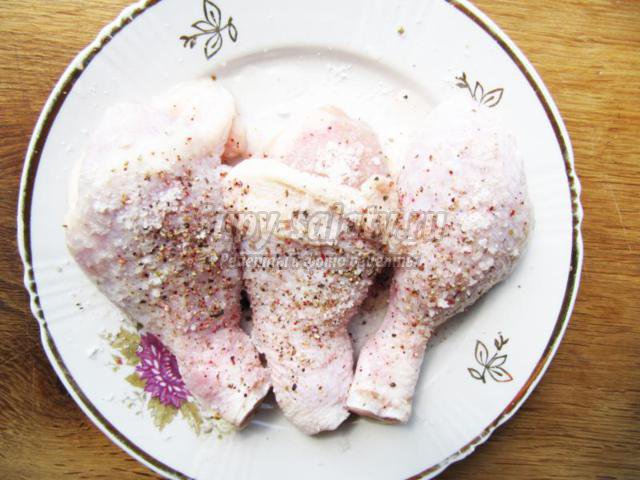 куриные голени с баклажанами в духовке