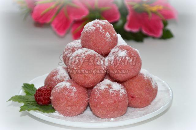 розовые бурфи из кокосовой стружки