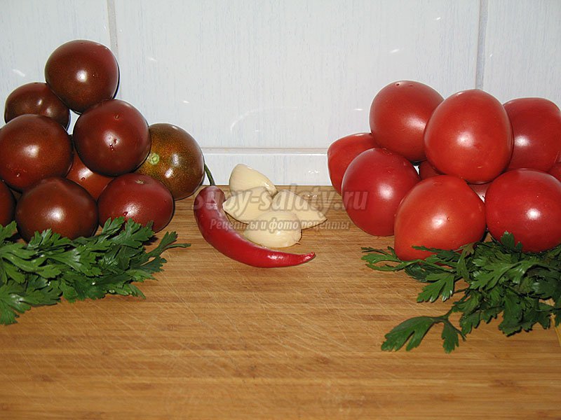 маринованные помидоры с петрушкой