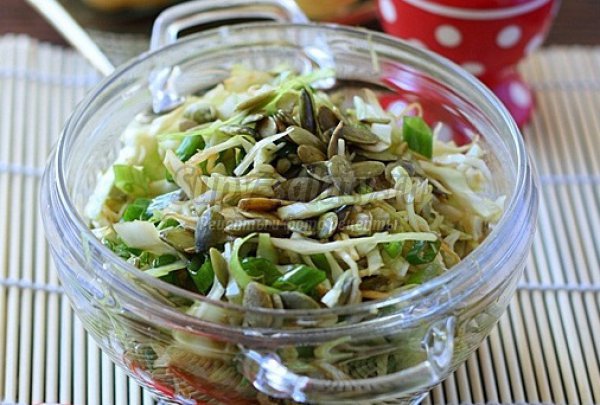 Рецепты вкусных салатов из капусты. Лучшие идеи с фото