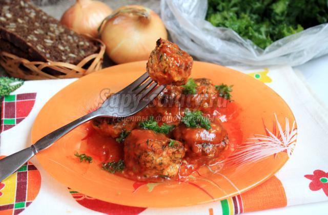 мясные шарики в чесночно-томатном соусе