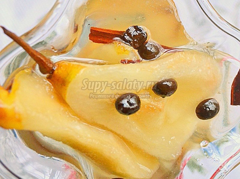 груша в сиропе десерт