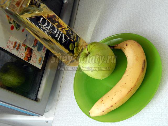 печеные яблоки с бананом в мультиварке