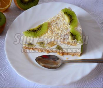 нежный торт из печенья с киви и бананом