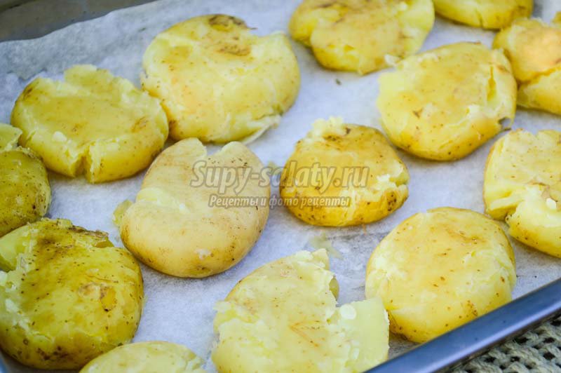 запеченный картофель укропом духовке