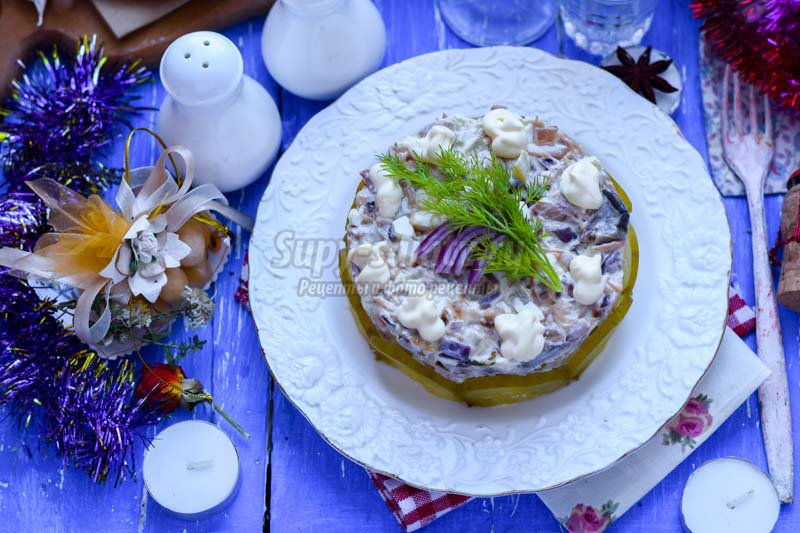 салат с маринованными вешенками рецепт